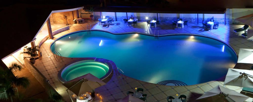 Oak Plaza Hotels East Airport
