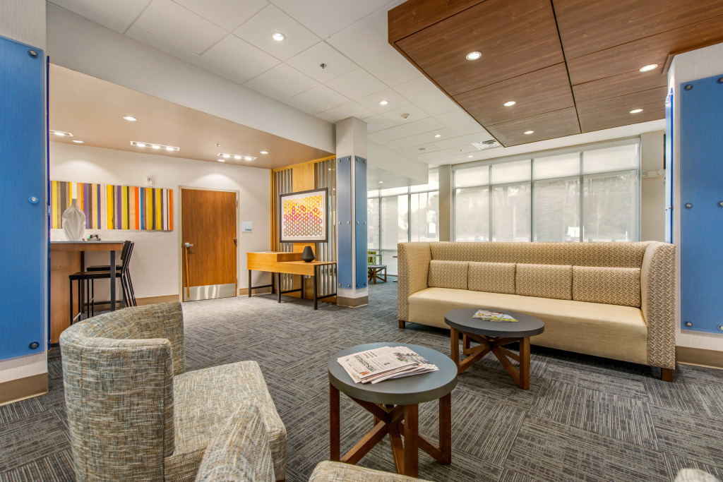Holiday Inn Express & Suites - Carrollton West by IHG