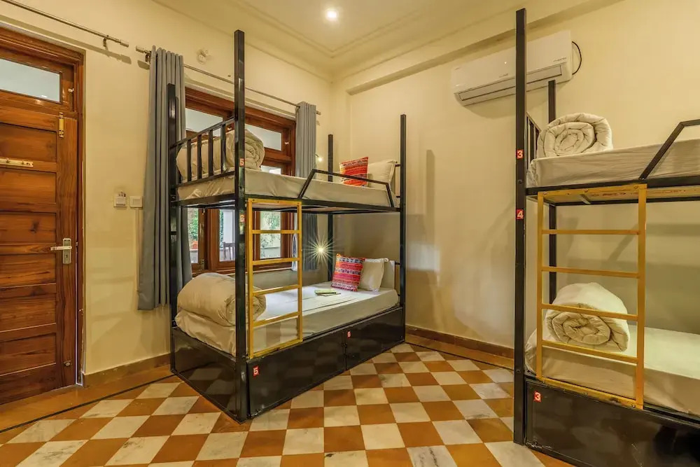 Banana Hostel Pushkar