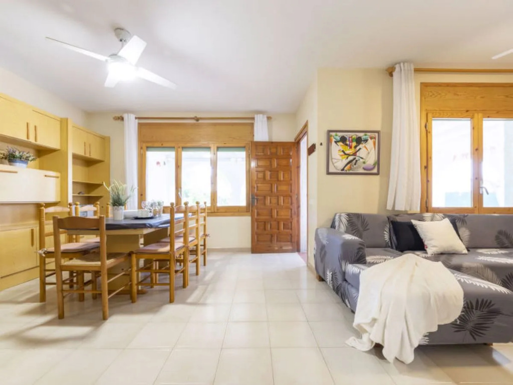 Holiday Home Lucky by Interhome