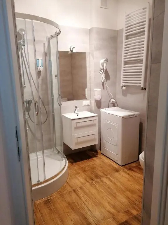 Hostel Tulip - Pokój 1 ze wspólną łazienką i kuchnią