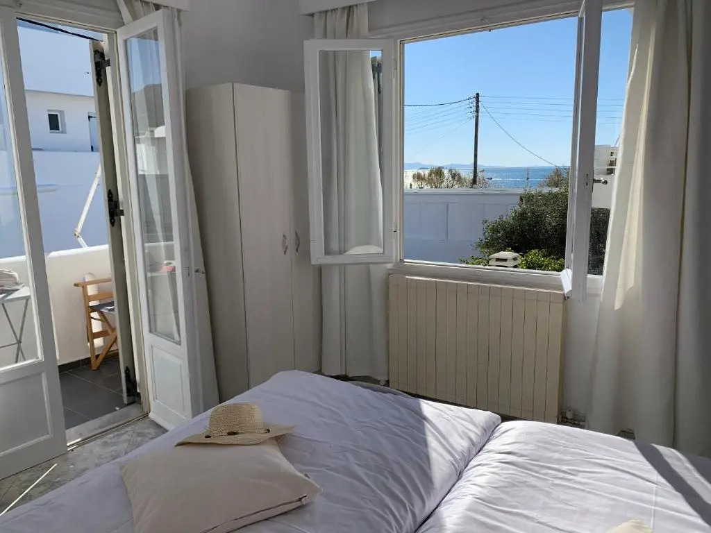 studio apartment Violetta at Livadia beach