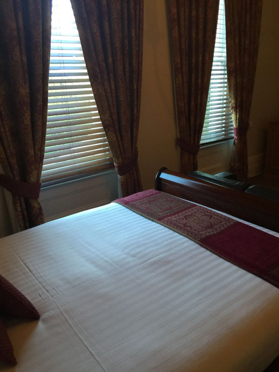 Clydesdale Manor