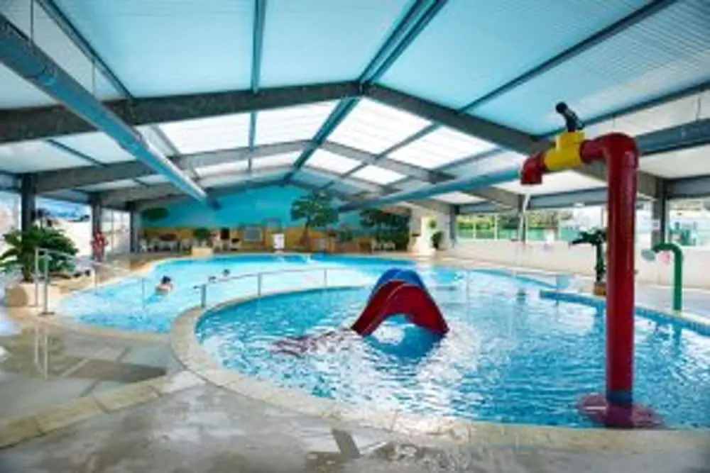 Property With 3 Bedrooms in Les Mathes, With Pool Access and Enclosed