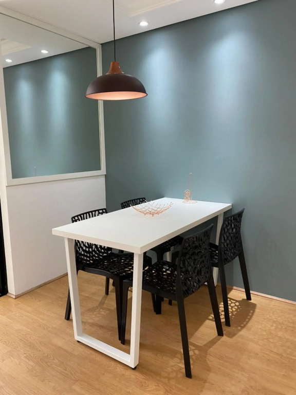 101- Lindo Apartamento Amplo e decorado, 2 quartos, sala, cozinha completa, mobiliario moderno, lavanderia , Excelente localização no bairro Bigorrilho