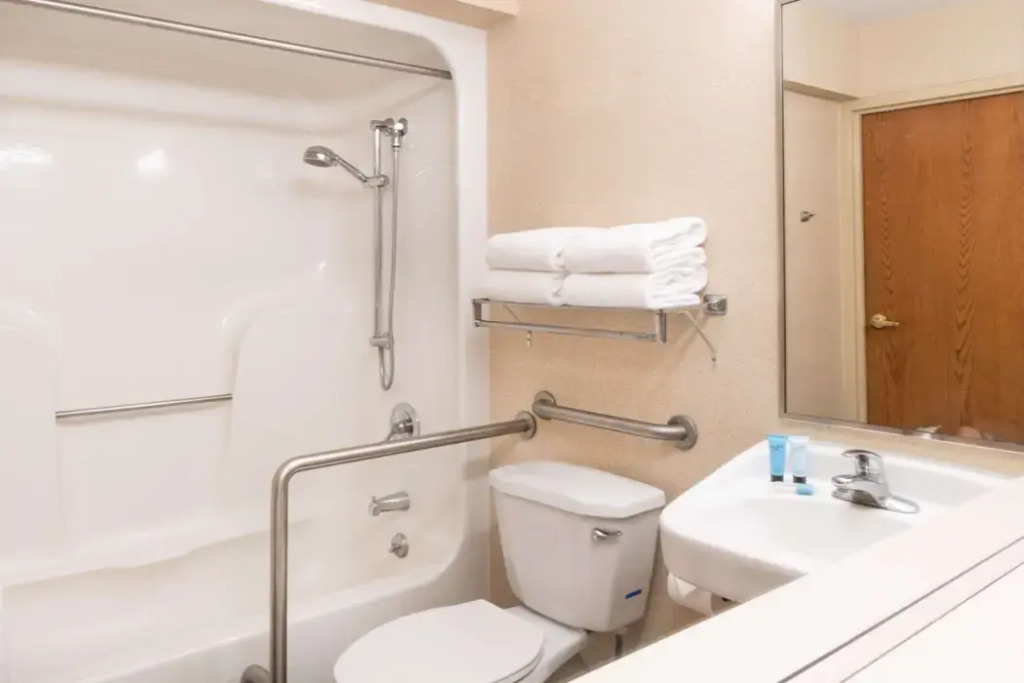 Aviator Hotel & Suites, Best Western Signature Collection
