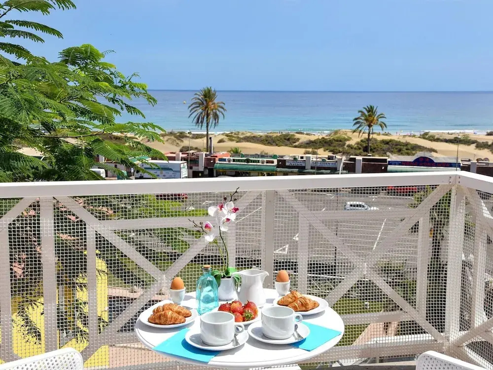 Chalet in Playa del Ingles Near Maspalomas Dunes