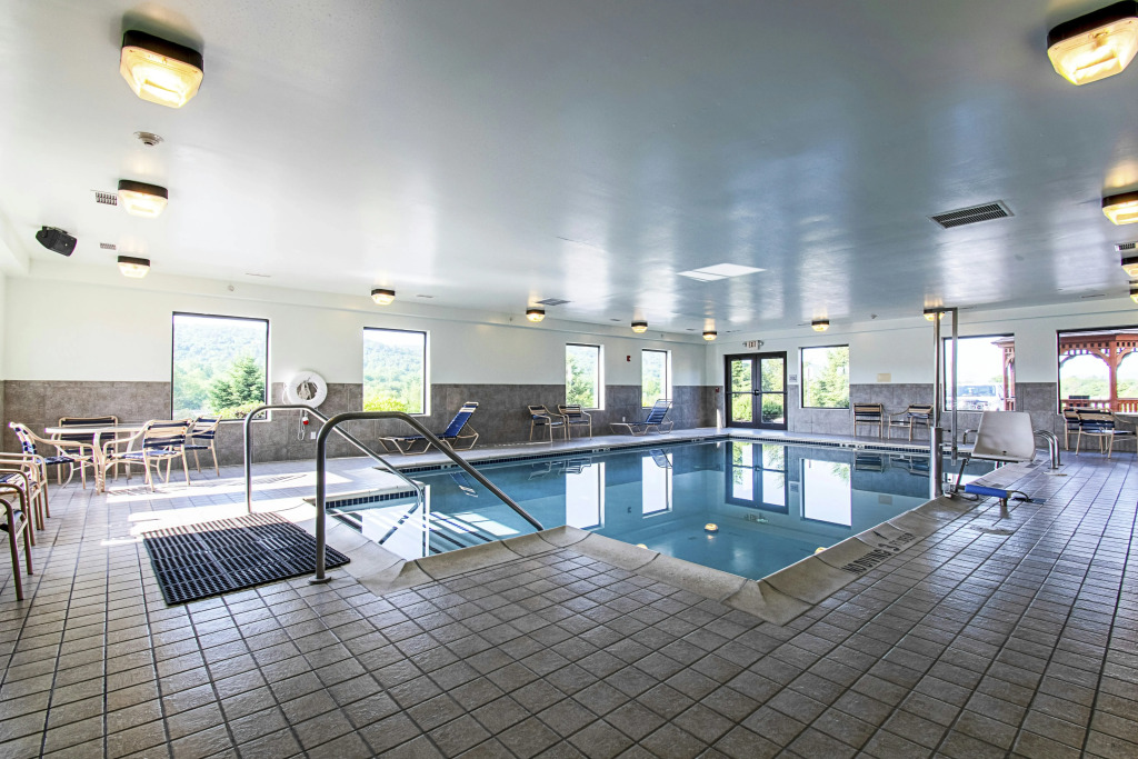 Hampton Inn Pine Grove