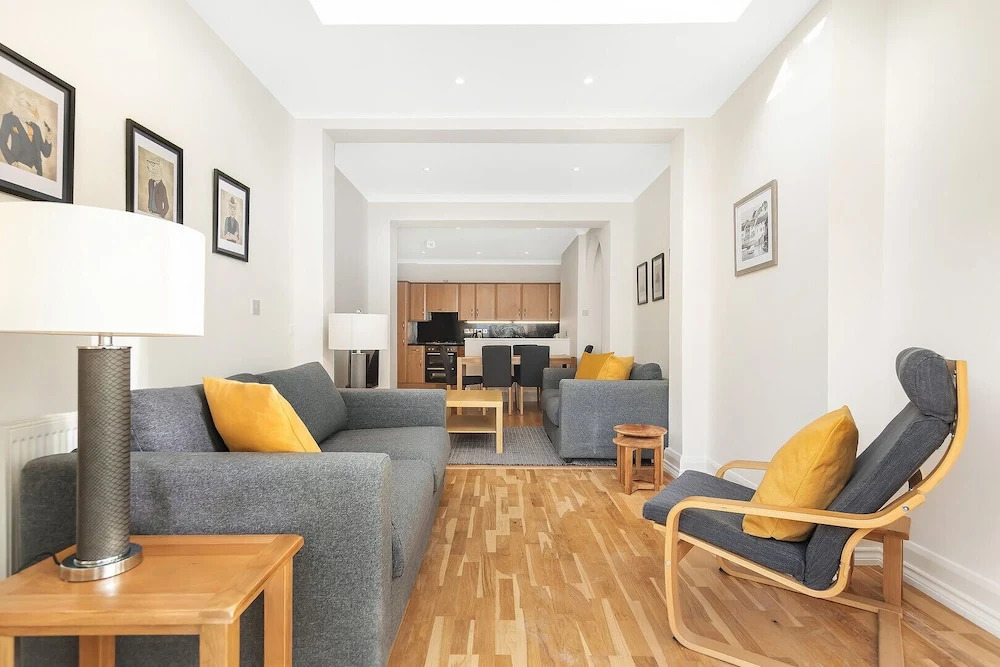 Modern Garden Flat in Hampstead