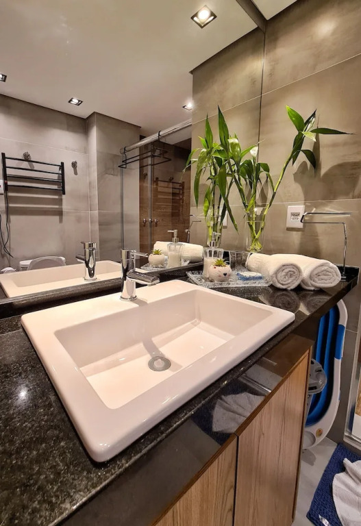 Dúplex Luxo com Piscina Aquecida, Lareira e Wifi
