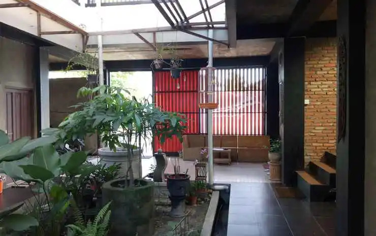 Suja Cikditiro Guesthouse