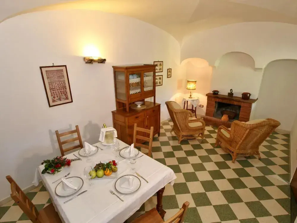 Holiday Home in San Cipriano With Pool