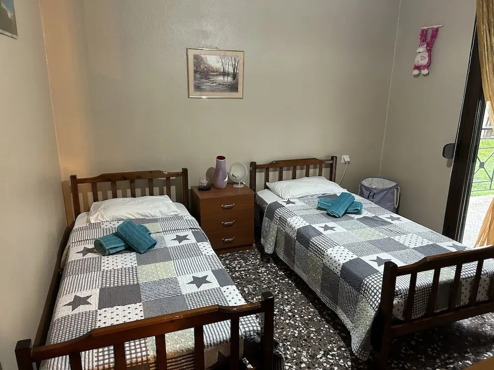 ''Mary's House'' Entire residence Olympiada Halkidiki Near to See 200m!