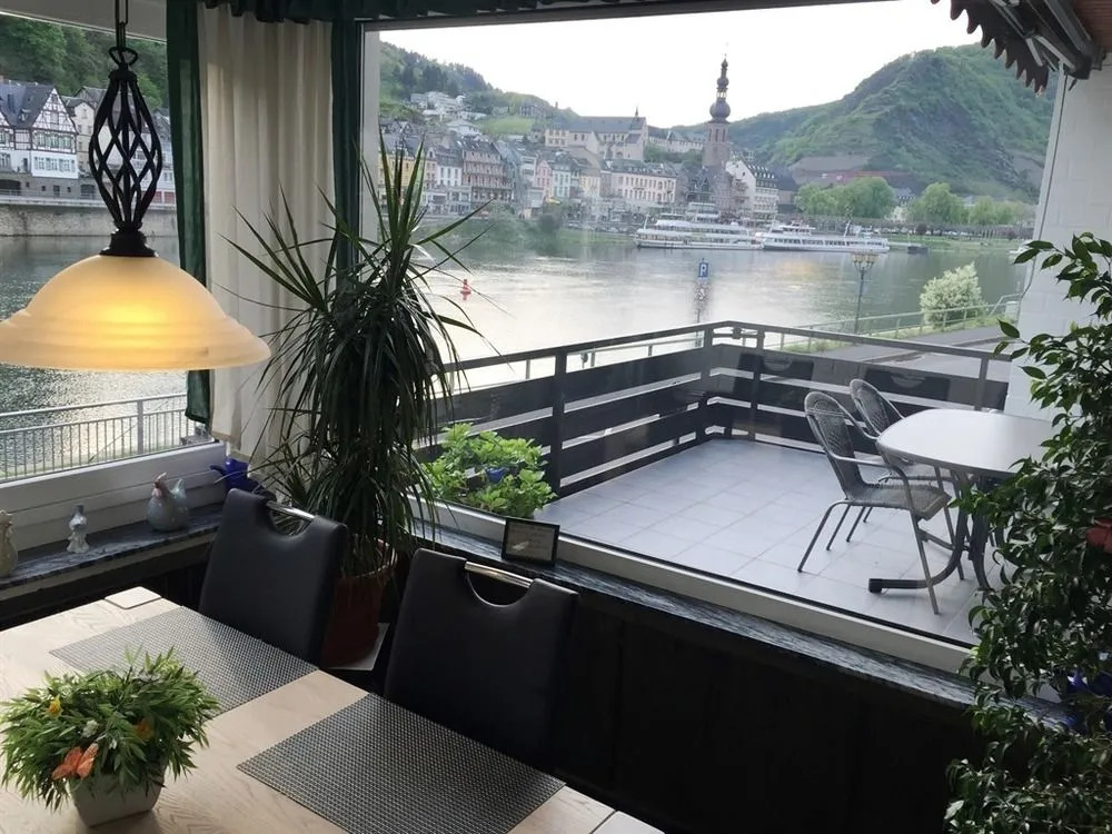 Ferienwohnungen Haus zur Linde