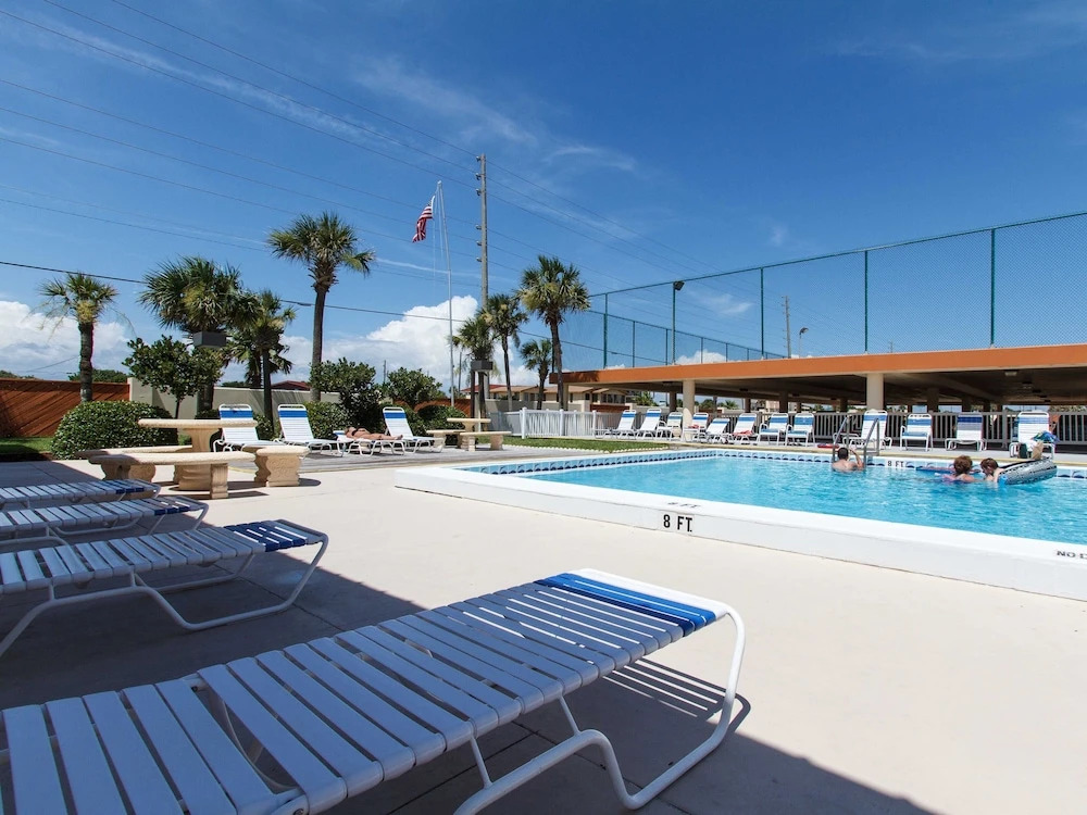 Surf Dweller 205 - Seaspray Getaway
