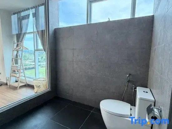 Sea & Forest | 180° Dual-View 3BR | Urban Oasis