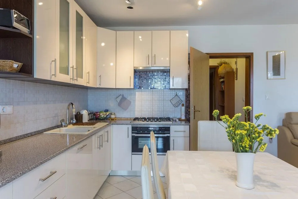 Apartment Tomazin