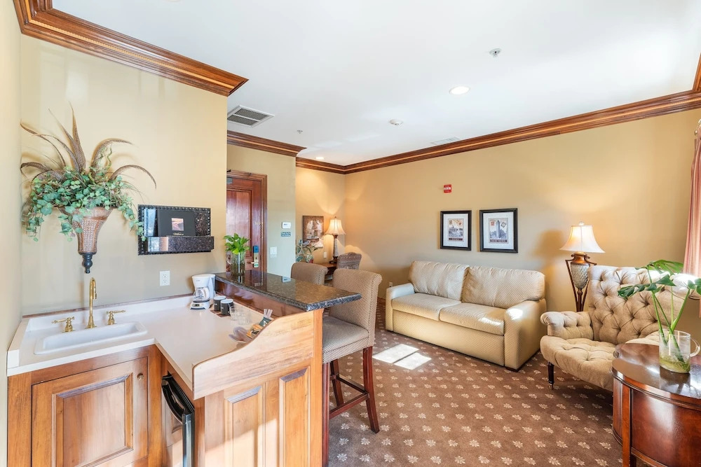 Stock Farm Inn