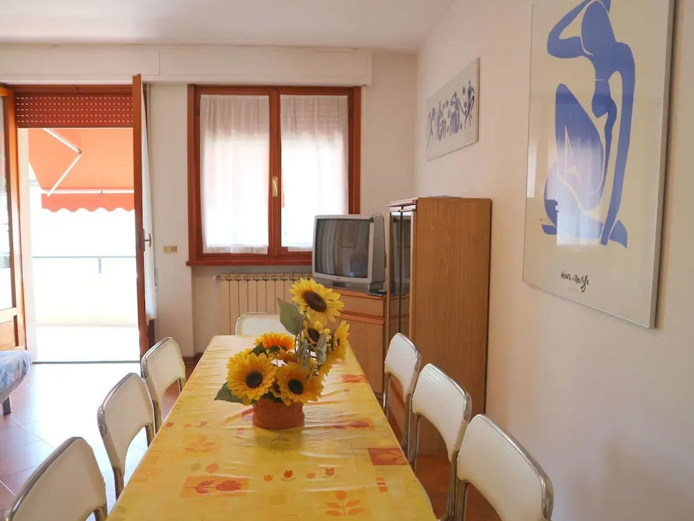Cozy Appartment In Marina Di Massa Just 500M From The Sea And From The Beach