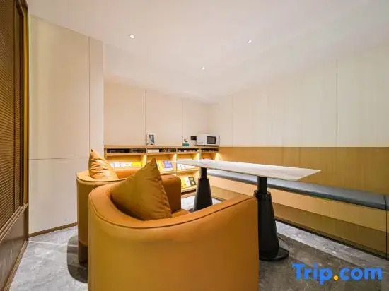 PK E-Sports Hotel (Jinjiang Guoji Jichang Yangguang Guangchang, Quanzhou)