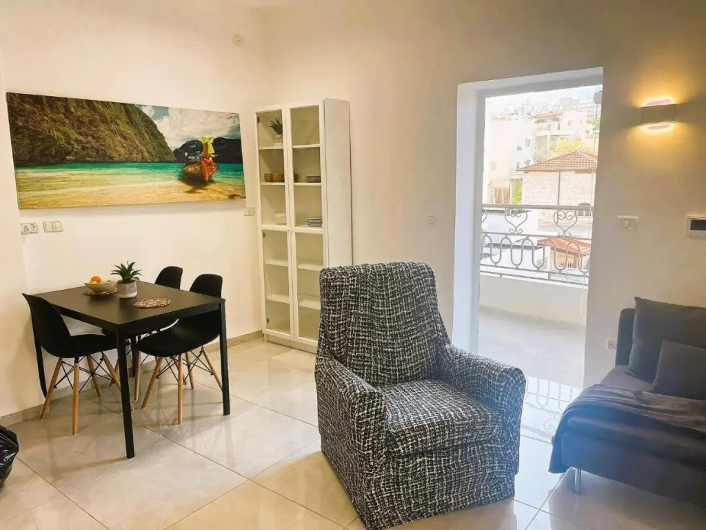 A cozy 2bdrm home in Wadi-Nisnas Haifa
