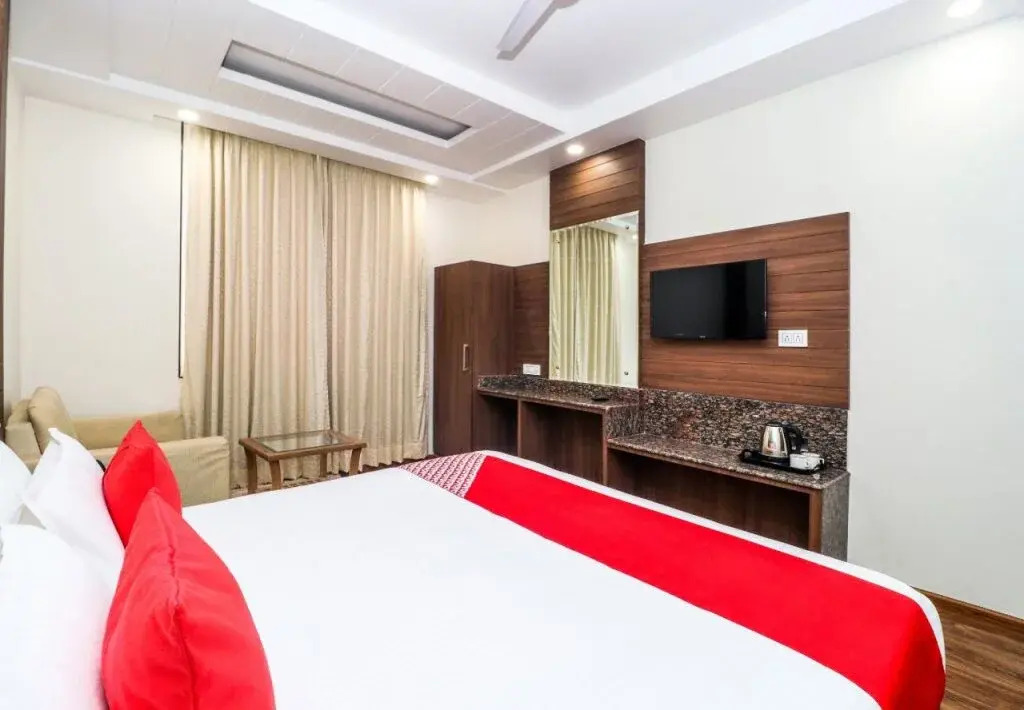 Purplepatch Arun Prasath Park by OYO Rooms