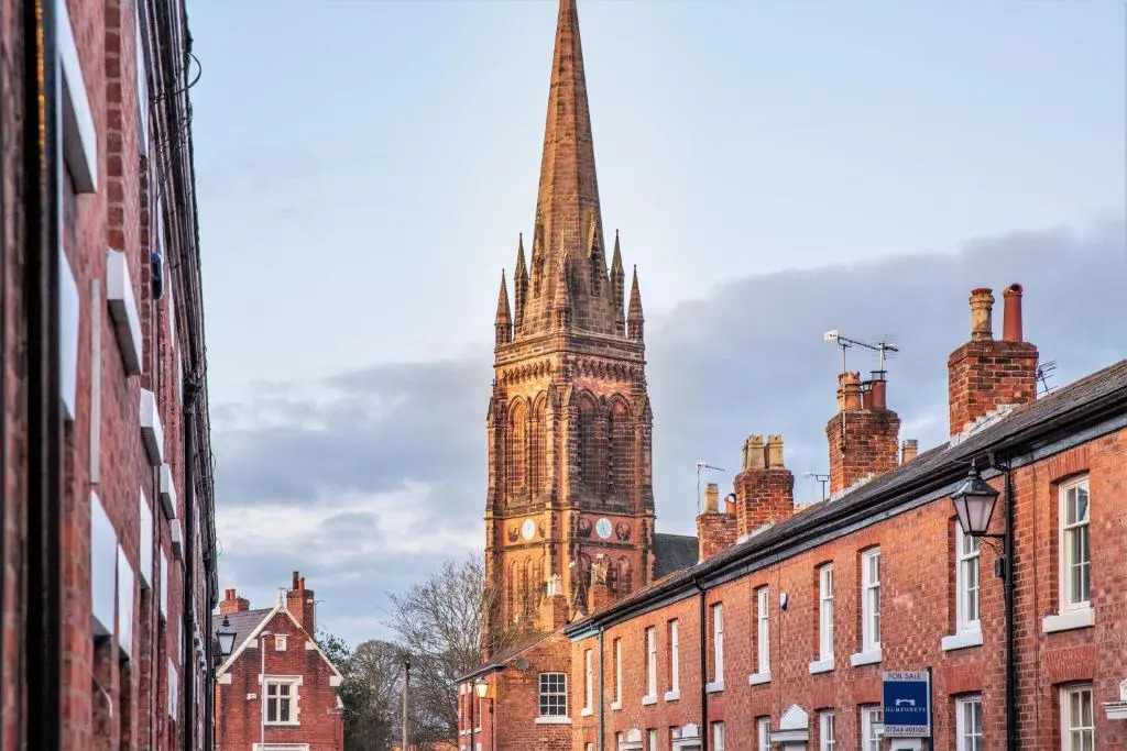 The Cottage in Chester, Sleeps 6 with FREE Parking