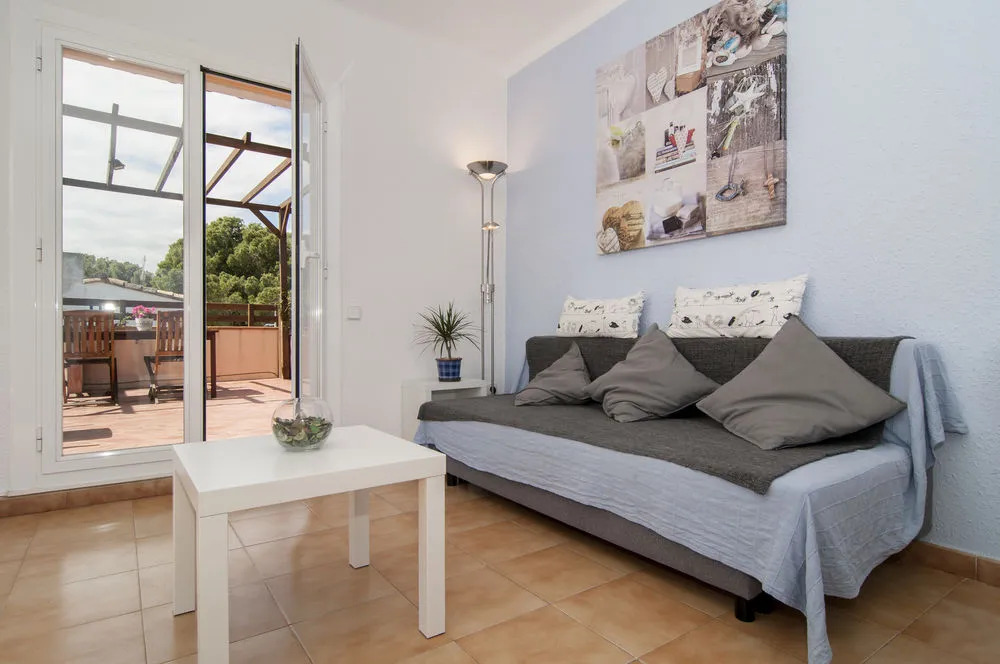 Seafront LEstartit Apartments