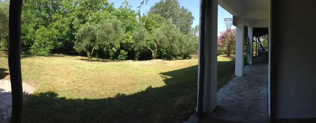 Secluded 1.8 acre garden Villa, for exclusive use with Stunning Views