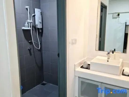 Summer Suites KLCC 8 min walk@WiFi+Netflix by AA GLOBAL