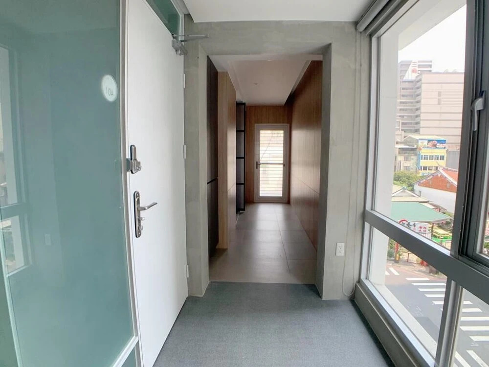 Lea's apartment B