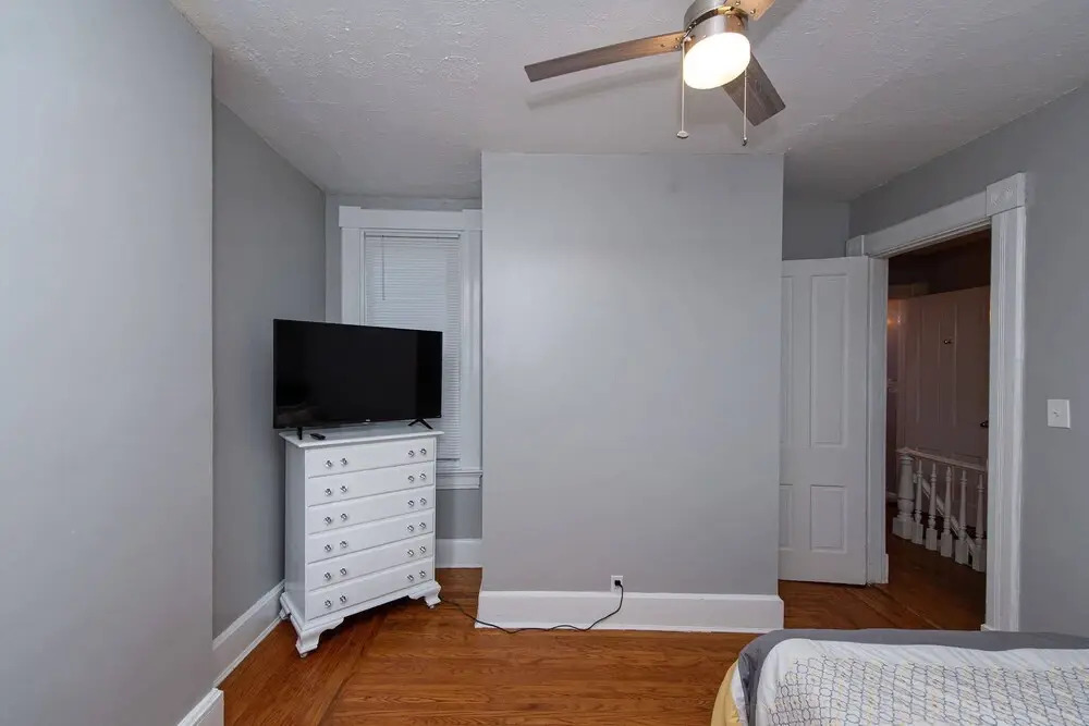 The Incline Suite 1