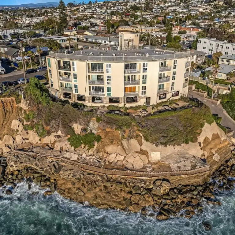 Seaside Serenity With Ocean Views