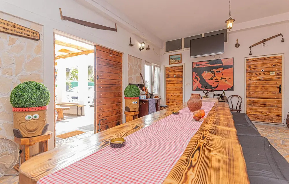 Nice Apartment in Dubrava kod Sibenika With Outdoor Swimming Pool, Wifi and 1 Bedrooms