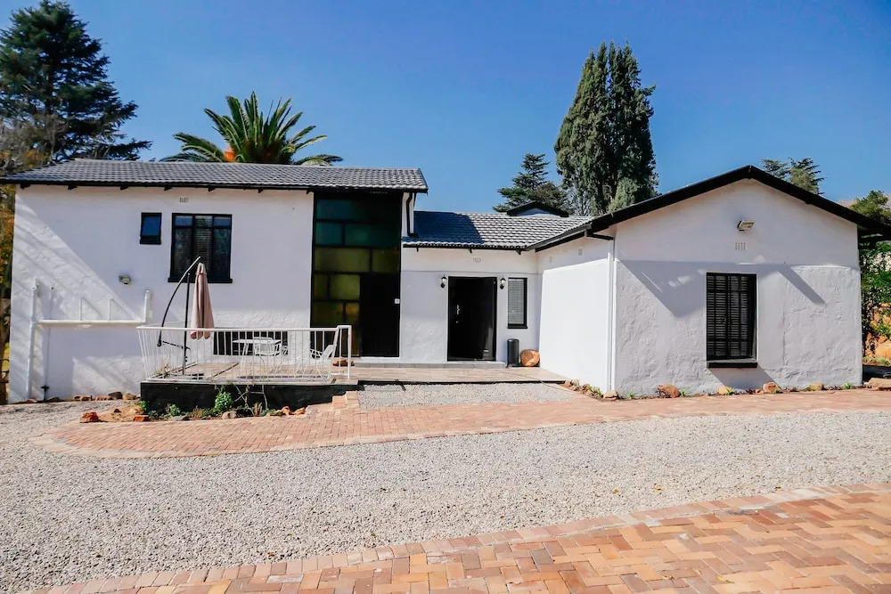 The Crib Guesthouse house