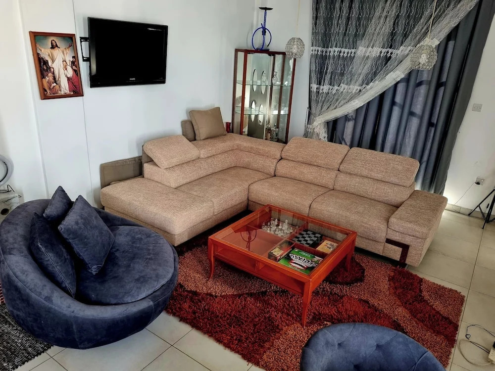 Impeccable 3-Bed Villa in Nicosia