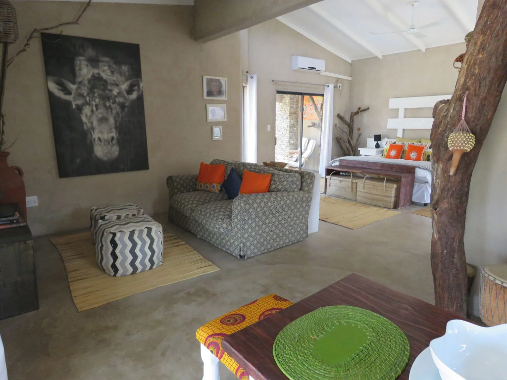 Foxy Crocodile Bush Lodge & Kruger Safaris