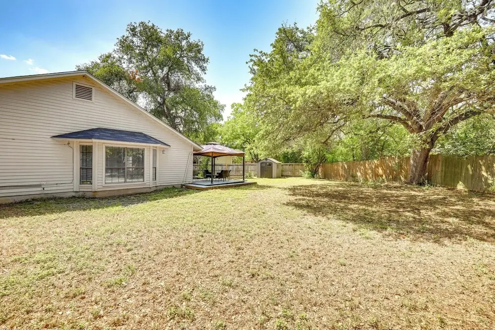 Spacious San Antonio Home: Google Fiber, Game Room