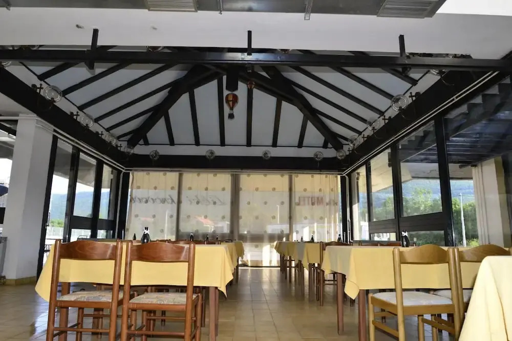 Motel Licki Krovovi