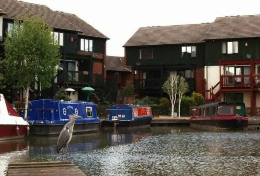One Bed Apartment Near Heathrow