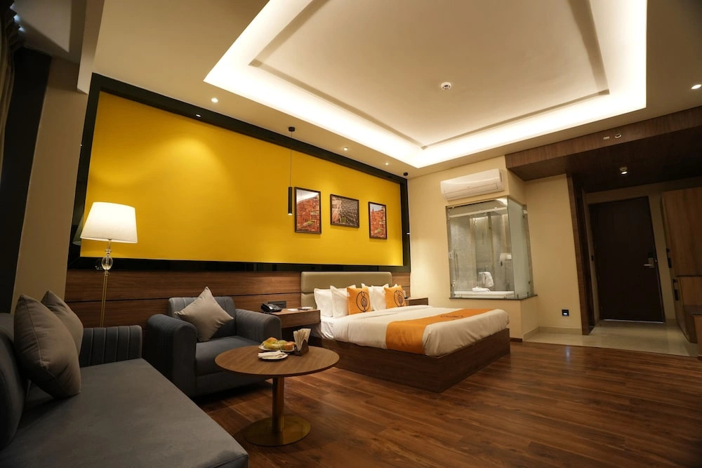 The Murti Hotel and Banquet