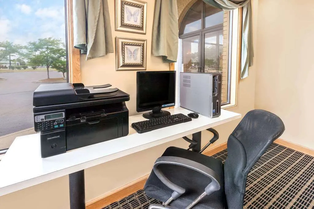 Americas Best Value Inn & Suites Kalamazoo