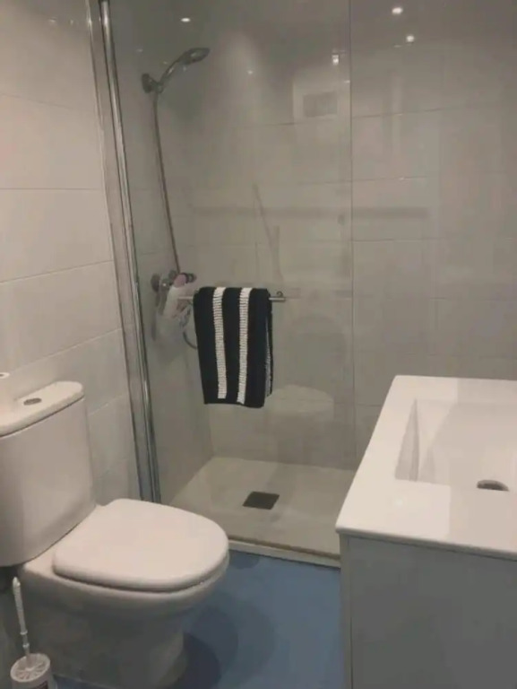 Apartment with 2 Bedrooms in Madrid, with Wifi