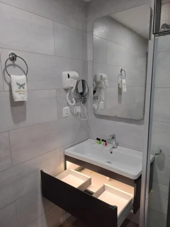 Shitaye Suite Hotel