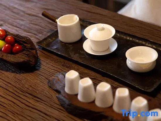 Lijiang In the Painting | Seasonal Flower Garden and Snow Mountain Scenic Resort Homestay