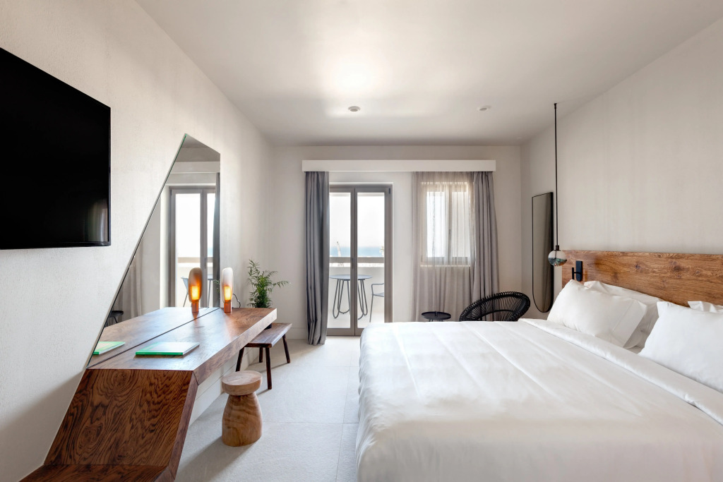 Noūs Santorini, a Member of Design Hotels