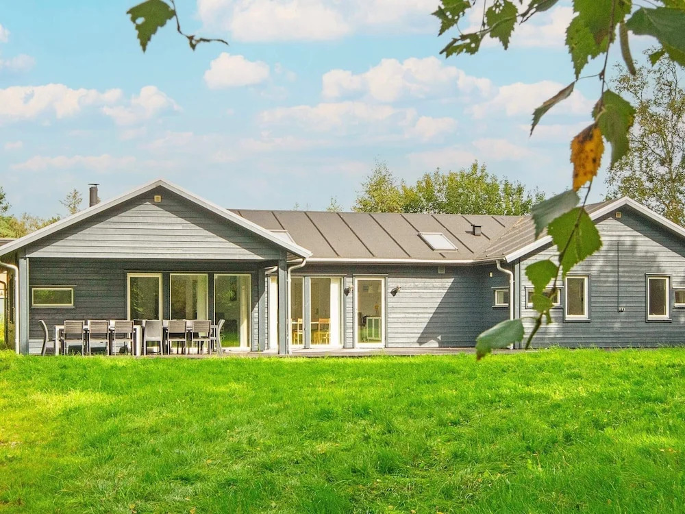 5 star holiday home in Grenaa