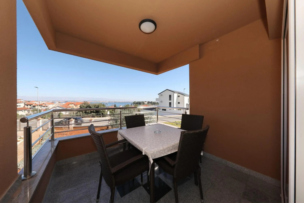 Apartment Dora