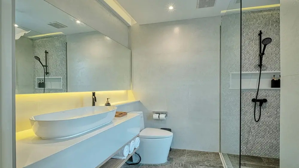 A Dream Naka Island - Beachfront Retreat