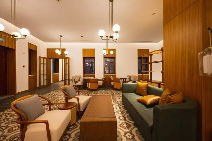 Chikan Diao Lou Hotel